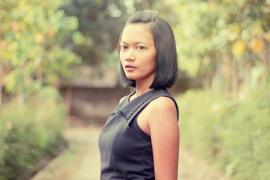 indonesian, happy, asian, short, woman, portrait, one person, contemplation, young adult, adult