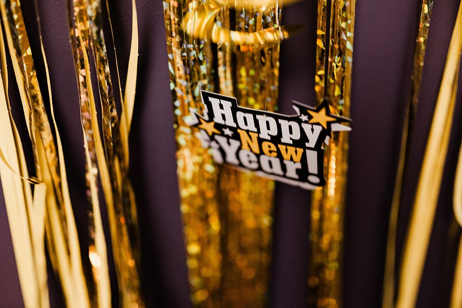 Festa de Ano Novo, Véspera de Ano Novo, festa, ouro, dourado, decorações, noite, streamer, decoração da casa, Novo