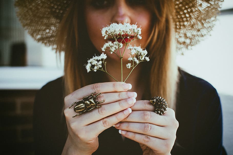 woman, flower, smell, rings, hat, female, girl, nature, plant, blonde