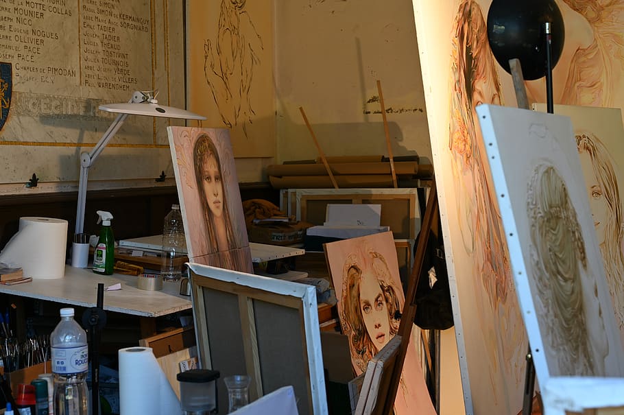 workshop, painter's workshop, atelier, paintings, easel, art, painting, occupation, indoors, creativity