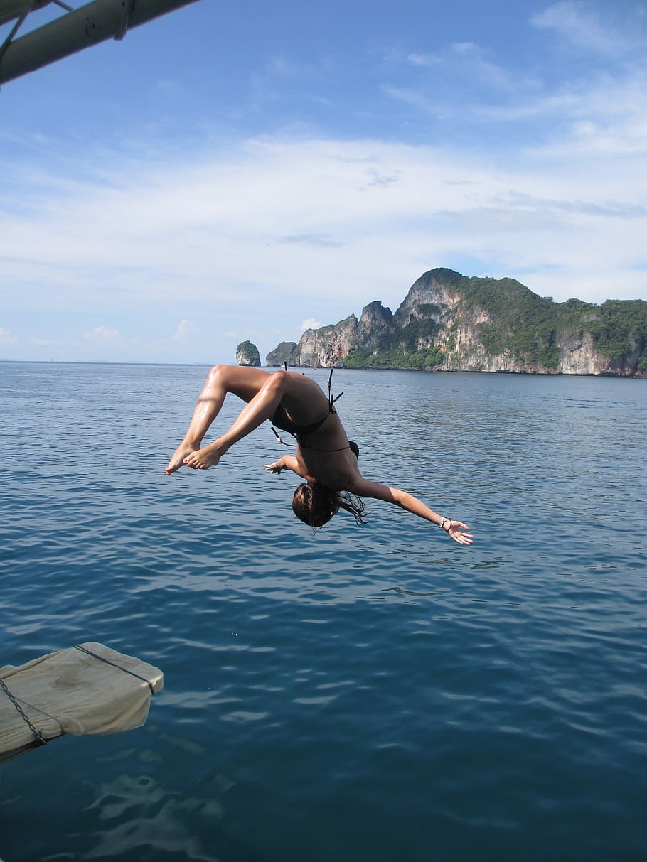 Volts, Gymnastics, Popping, Sea, hope, blue, water, mid-air, jumping, one person