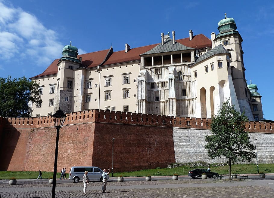 history, castle, city wall, rampart, architecture, defense, poland, krakow, tourism, building exterior