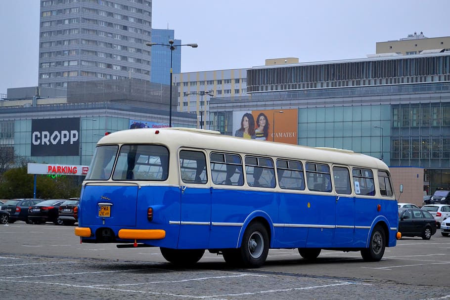 bus, bus tua, bus Polandia, gherkin, parkir, moda transportasi, arsitektur, eksterior bangunan, kota, transportasi
