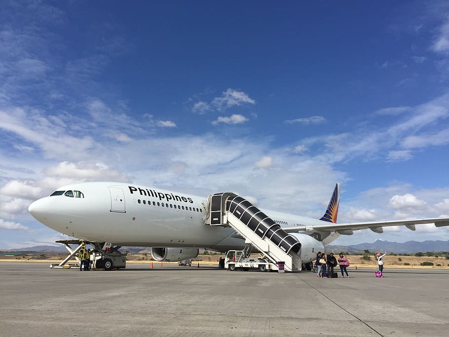 blanco, negro, avión de la aerolínea filipina, pista, aeropuerto, viajes, transporte, vuelo, turismo, llegada