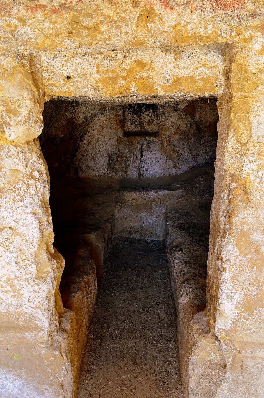 cave, tomb cave, crete, matala, greece, history, the past, architecture, ancient, travel destinations