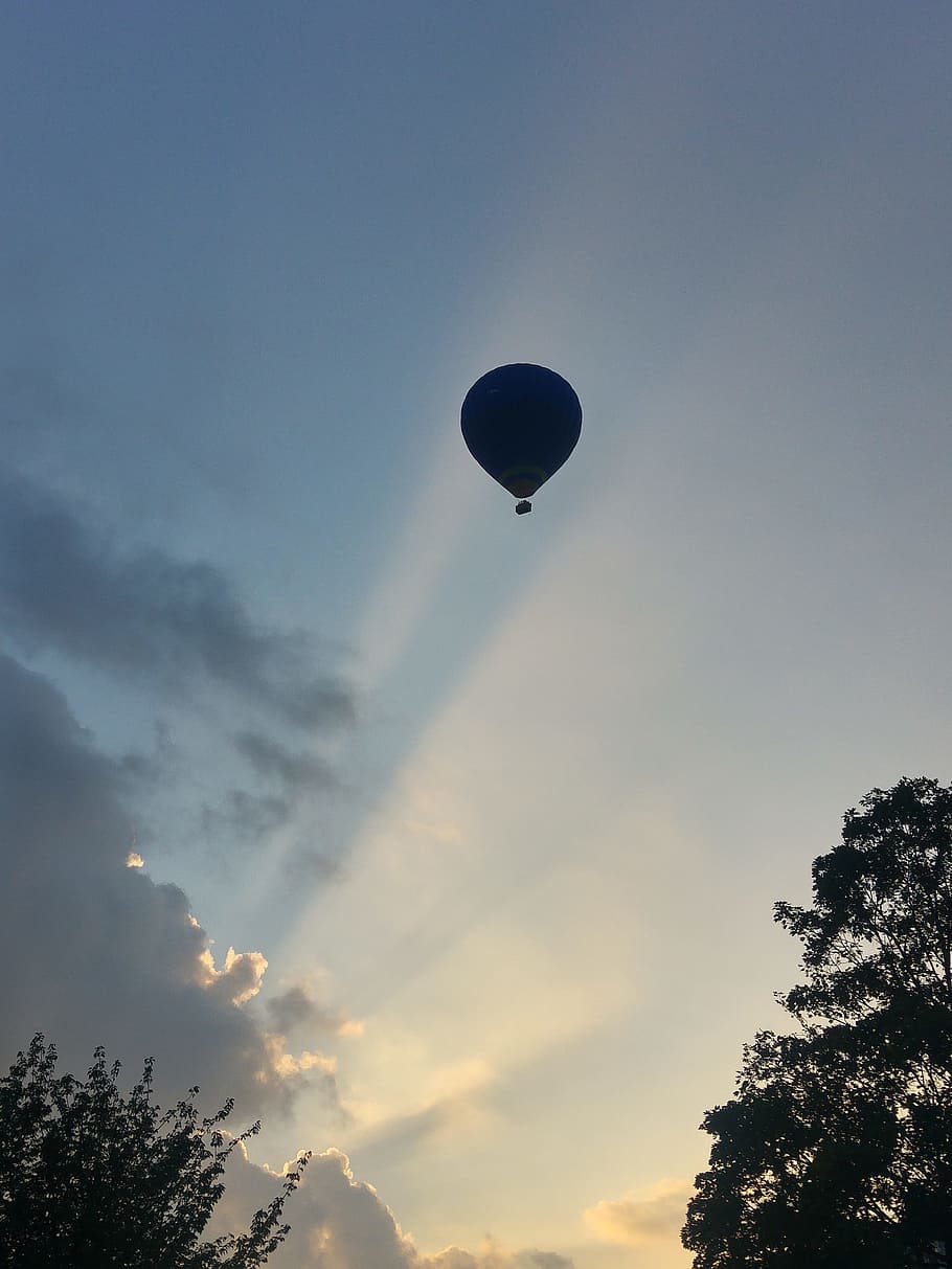 balloon, sun, hot air balloon, hot air balloon ride, fly, sky, mood, sunset, back light, clouds