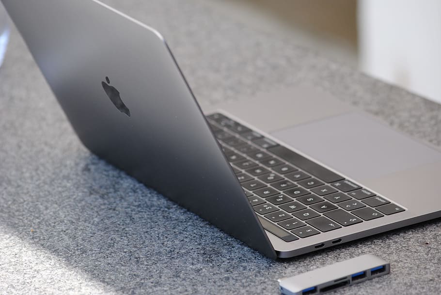 silver macbook, Macbook Pro, Adapter, Usb-C, 2016, macbook, apple, technology, laptop, outdoor