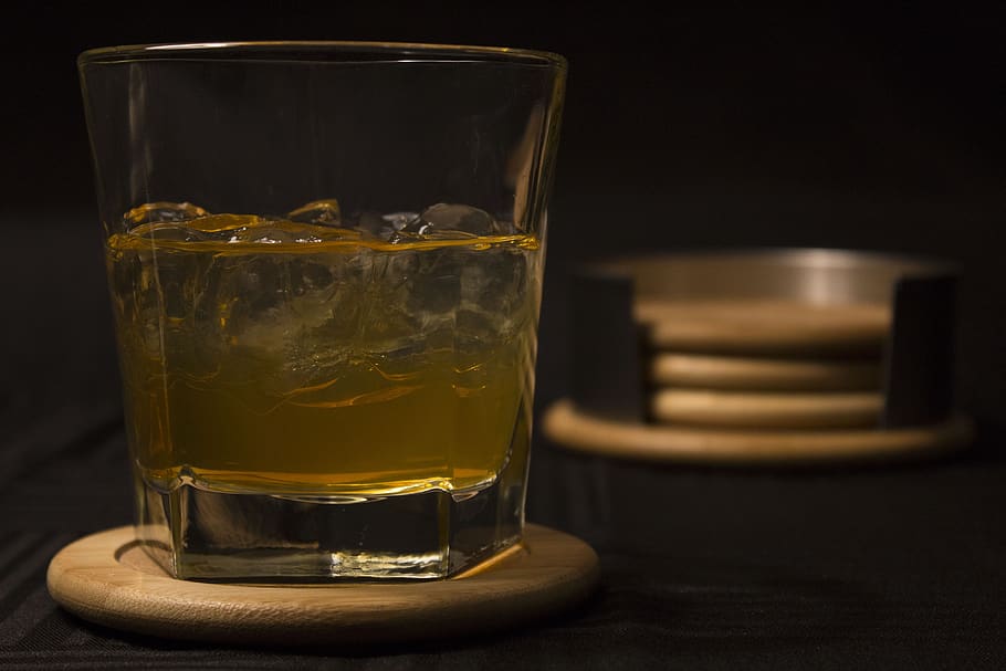 drink, glass, whisky, coaster, coasters, ice, alcohol, liquor, amaretto sour, mixed drink