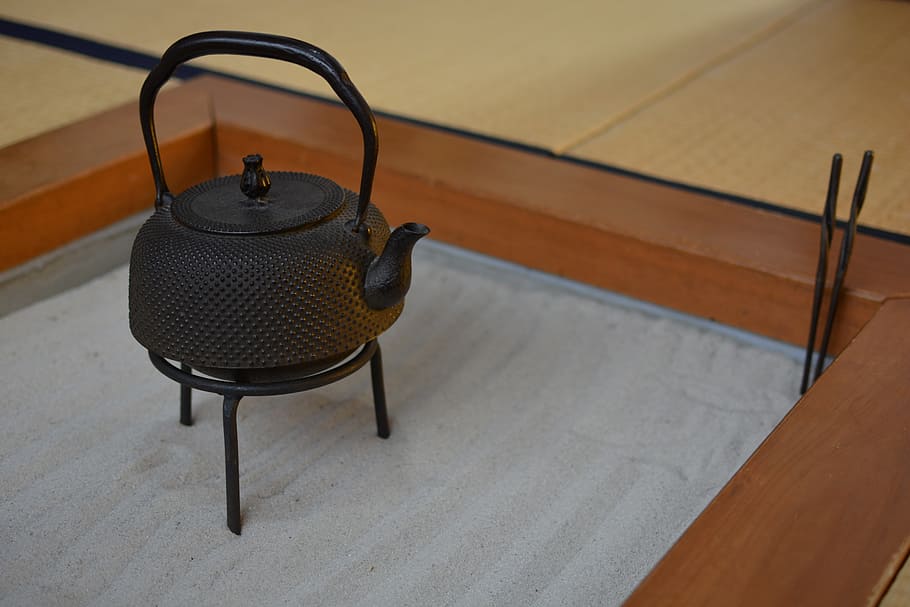 black steel kettle, japan, iron, iron kettle, bottle, pot, hearth, tatami mats, countryside, seat