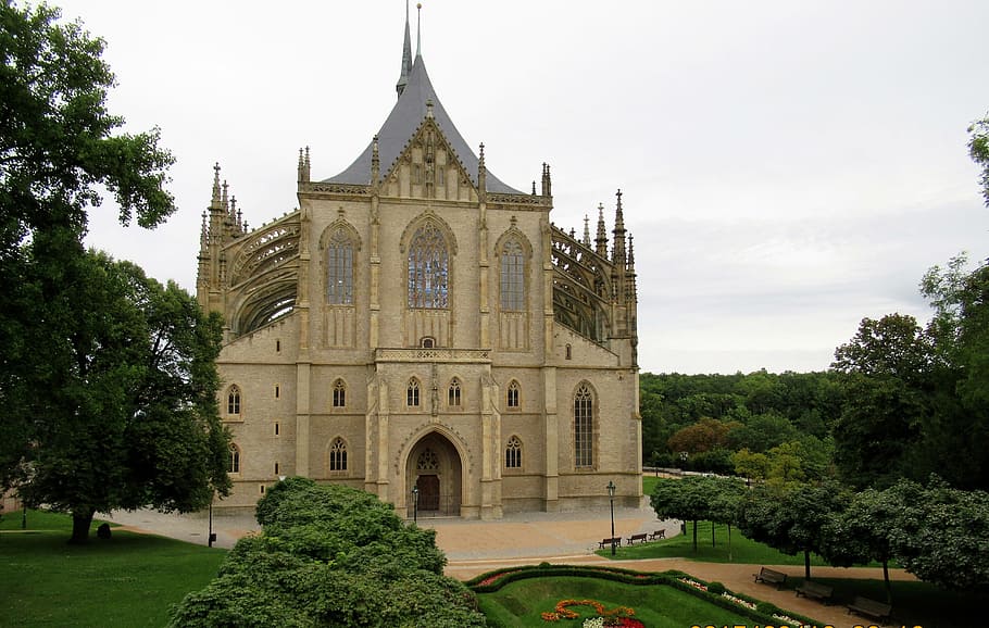 kutna hora, cathedral of st barbara, park, tree, plant, built structure, architecture, building exterior, sky, nature