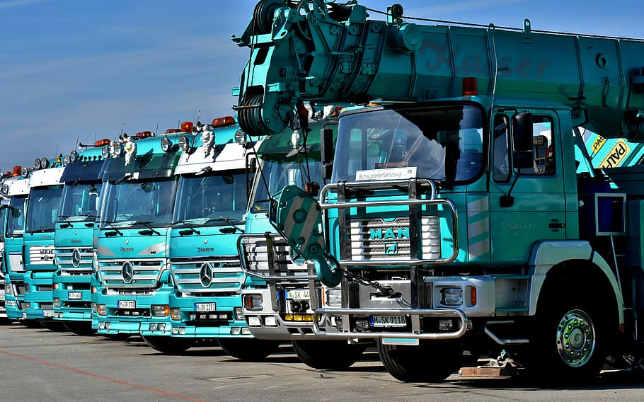 teal crane truck, dump, trucks, daytime, truck, mercedes, transportation, mode of transportation, land vehicle, day