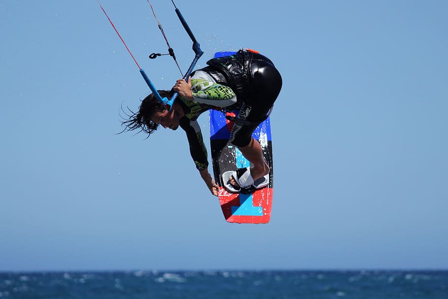 man on wakeboard, kite surf, style, surf, sport, sea, end, one person, full length, sky