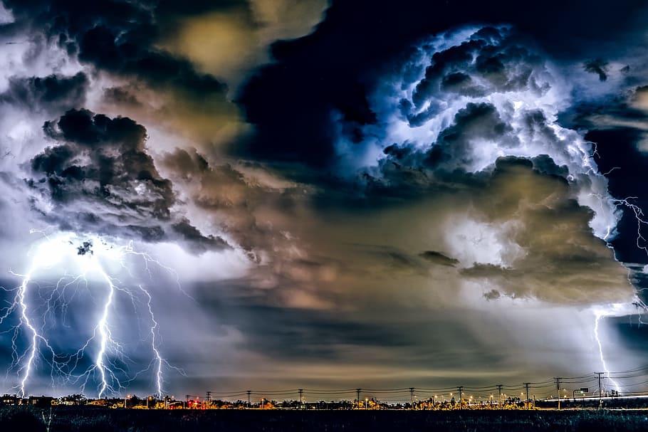 Cityscape dengan guntur, california, badai, cuaca, hujan, kilat, baut, listrik, hdr, langit
