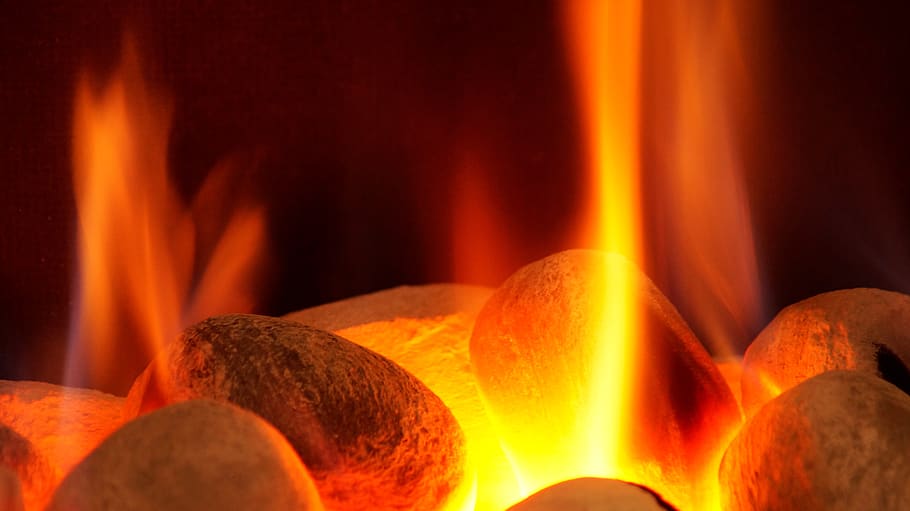 Energy burning. Coal for warmth. Pearl Fire Orange (yr263e).