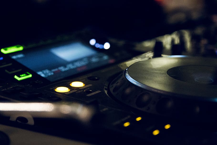 selective, focus photography, turned, selective focus, photography, turned on, DJ controller, music, sound, turntable