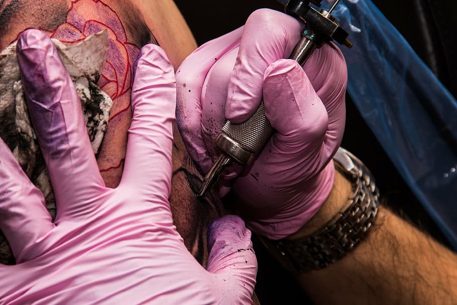 man doing tattoo, tattoo, tattooing, shoulder, adult, human body part, protective glove, indoors, occupation, protection