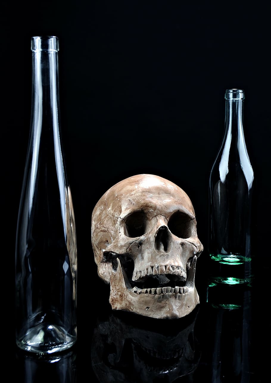 bege, crânio, dois, claro, garrafas de vidro, morte, vidro, simplicidade, escuro, fundo