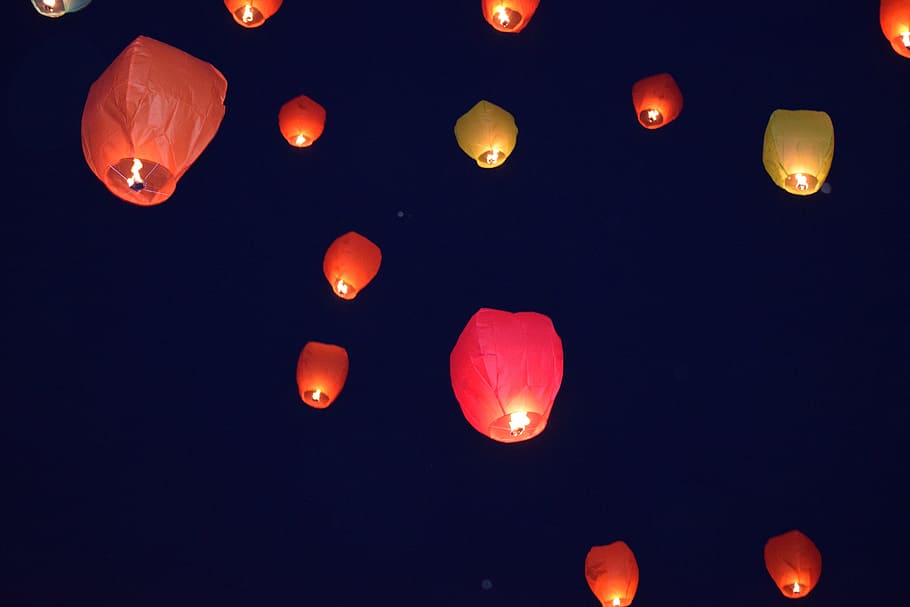 熱気球, 明るい, 明るい気球, 空気, 熱気, 空, 風船, 飛行, 黒の背景, 炎