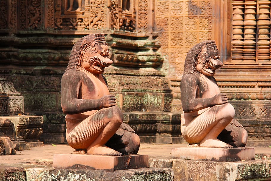 two brown statuettes, banteay srei, temple, travel, antique, old, beautiful, angkor wat, siem reap, cambodia