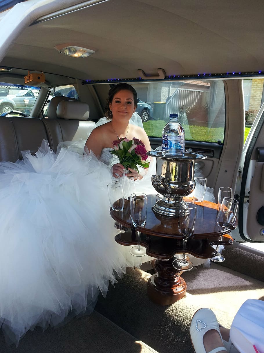 wedding, bride, limousine, love, marriage, female, woman, happiness, bridal, beauty