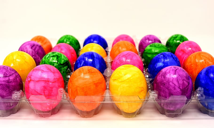 timur, telur, meja, telur roti, telur paskah, berwarna, berwarna-warni, paskah, selamat paskah, telur paskah yang dicelup