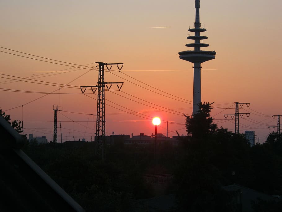 Bremen, atardecer, tarde, cielo, resplandor crepuscular, cielo vespertino, silueta, cable, torre de electricidad, al aire libre