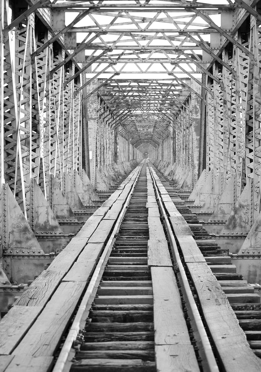 bridge, trail, railway bridge, train, railroad Track, black And White, transportation, rail transportation, architecture, diminishing perspective