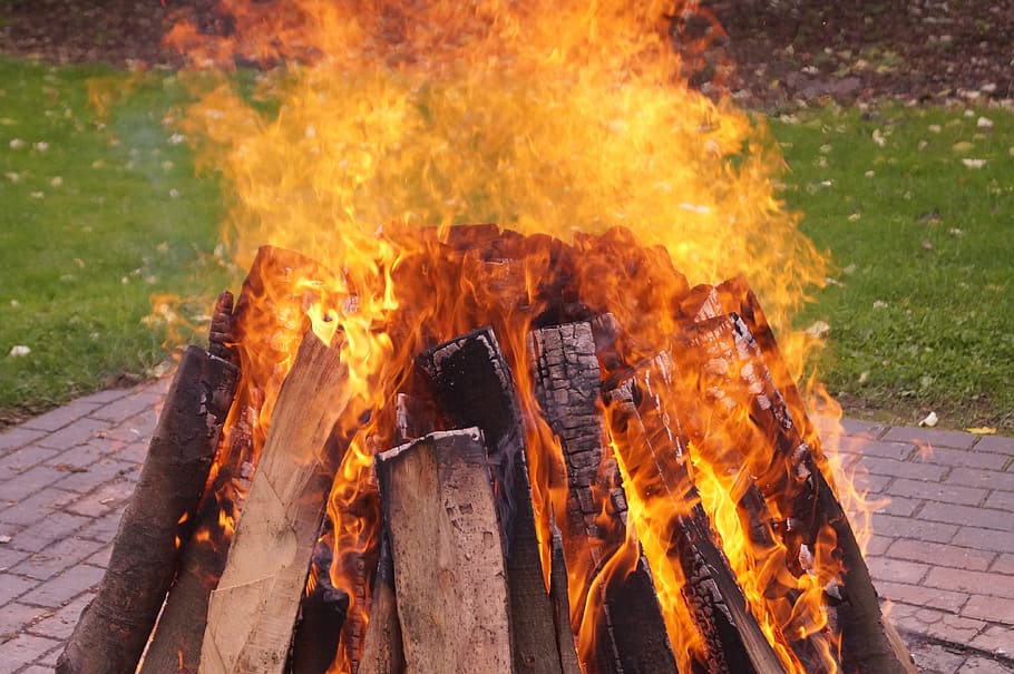 fire, hot, wood, beech wood, potato fire, potato roast, sauerland, hochsauerland, kindle, smoke