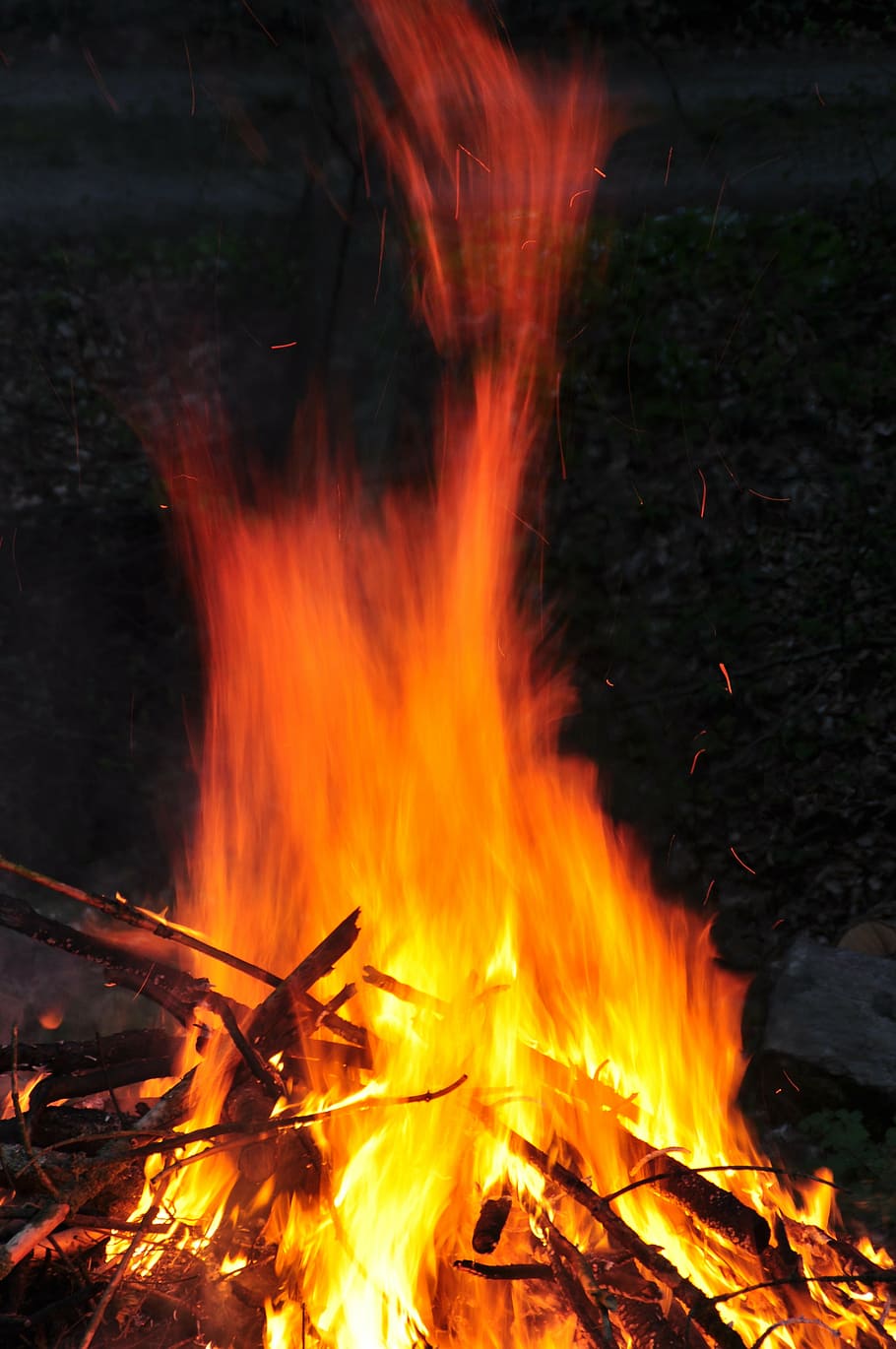 fogata, fuego, quemadura, aventura, walpurgis fijo, madera, llama, calor, estado de ánimo, brasas