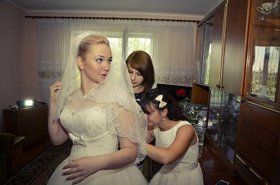 bridesmaids, wedding, wed, bride, wedding dress, preparations, women, togetherness, young adult, young women