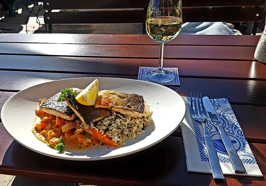 arctic char fillets, curry vegetables, white wine, dry, terrace, benefit from, enjoy, restaurant, upper bavaria, food and drink
