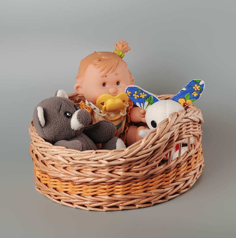 muñeca, chupete, marrón, cesta de mimbre, juguetes, muñecas, manualidades, niños, juego, infancia