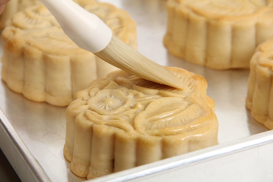 moon cake, make food, the flour, art, food, sweets, kitchen, delicious, sweet, foodstuff