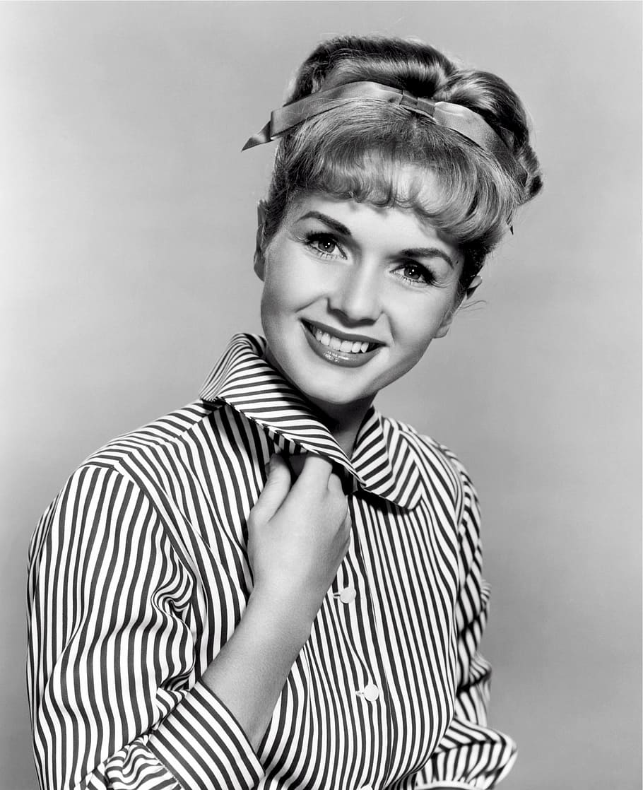 smiling, woman, striped, long-sleeved, shirt, black, white, photography, Debbie Reynolds, Actress