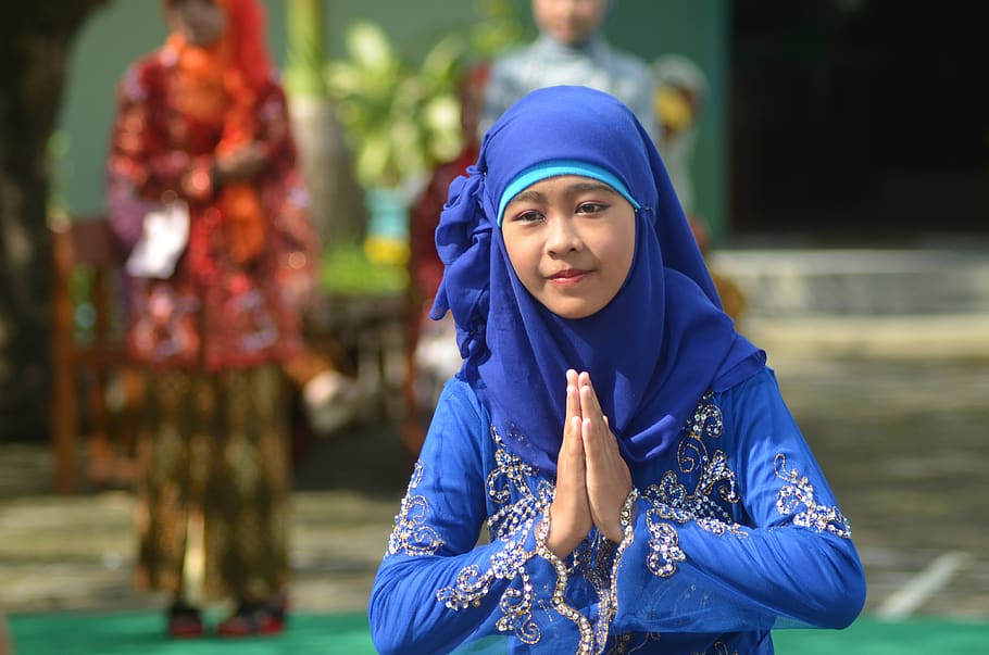 girl, headscarf, kebaya, muslimah, kartini day, clothing, front view, one person, real people, portrait
