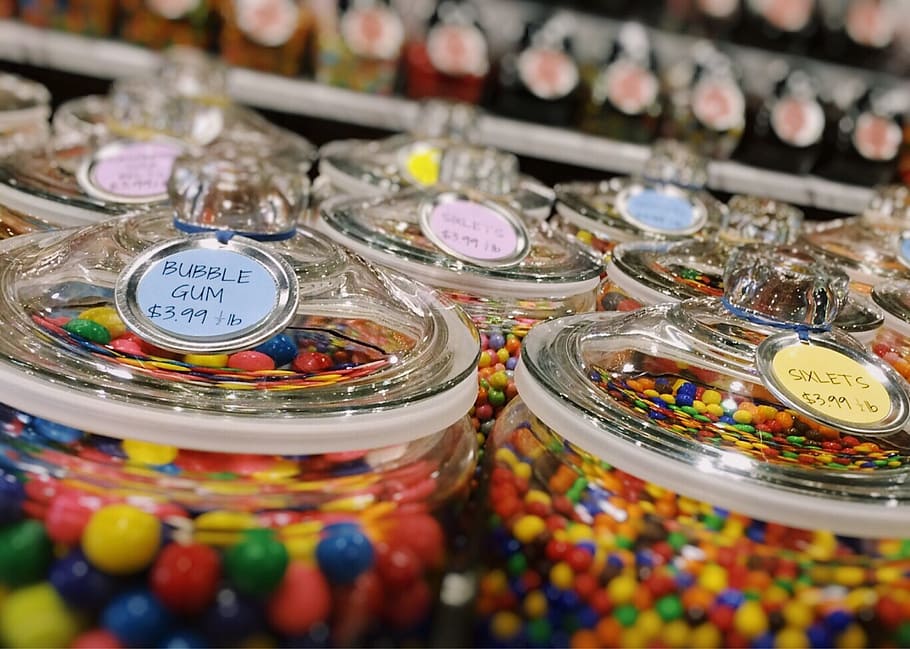 candy, candy shop, sweets, gum, choice, variation, large group of objects, multi colored, retail, indoors