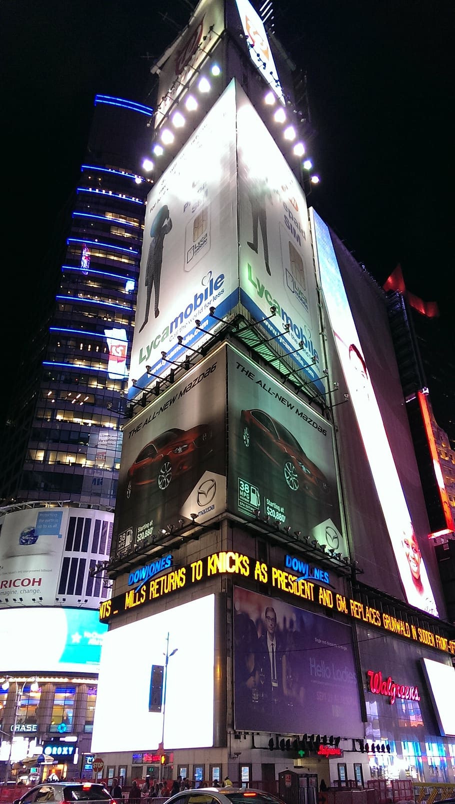 Nueva York, Times Square, ciudad, luces de noche, publicidad, noche, escena urbana, iluminada, luz de neón, lugar famoso