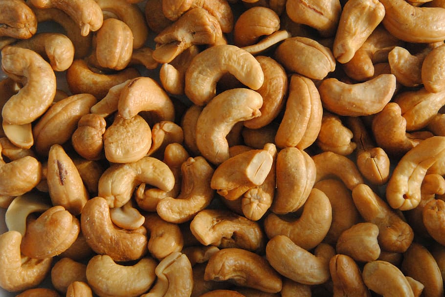 cashew nuts, cashew cores, nuts, snack, salty, nutmeat, food, nutrition, salted, delicious