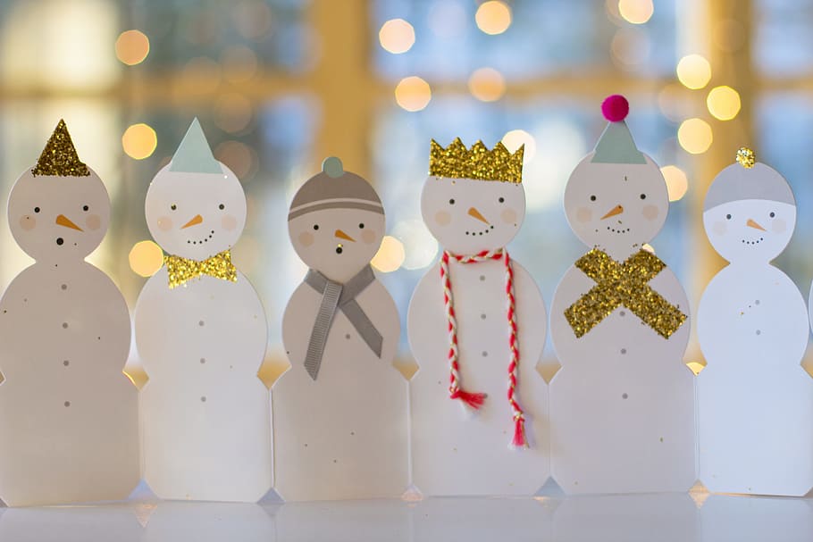 snowman paper cutouts, shallow, focus lens, snowman, winter, background, christmas, celebration, snow, holiday
