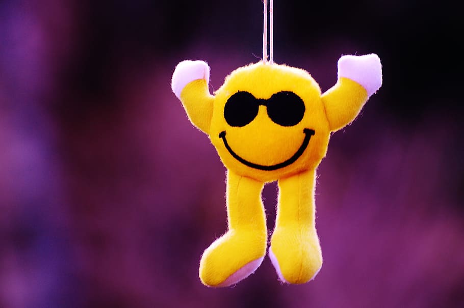 selective, focus photography, hanging, yellow, emoji, plush, toy, smiley, keep smiling, funny