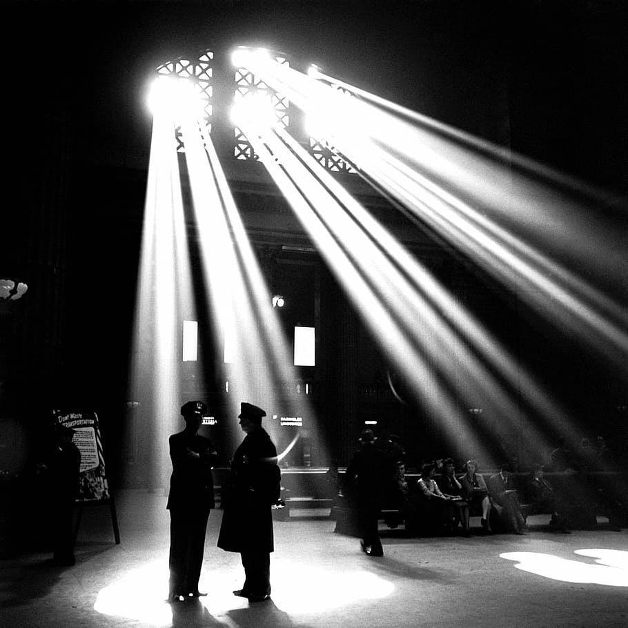 silhouette photo, people, standing, andsitting, inside, room, chicago, illinois, 1941, union station