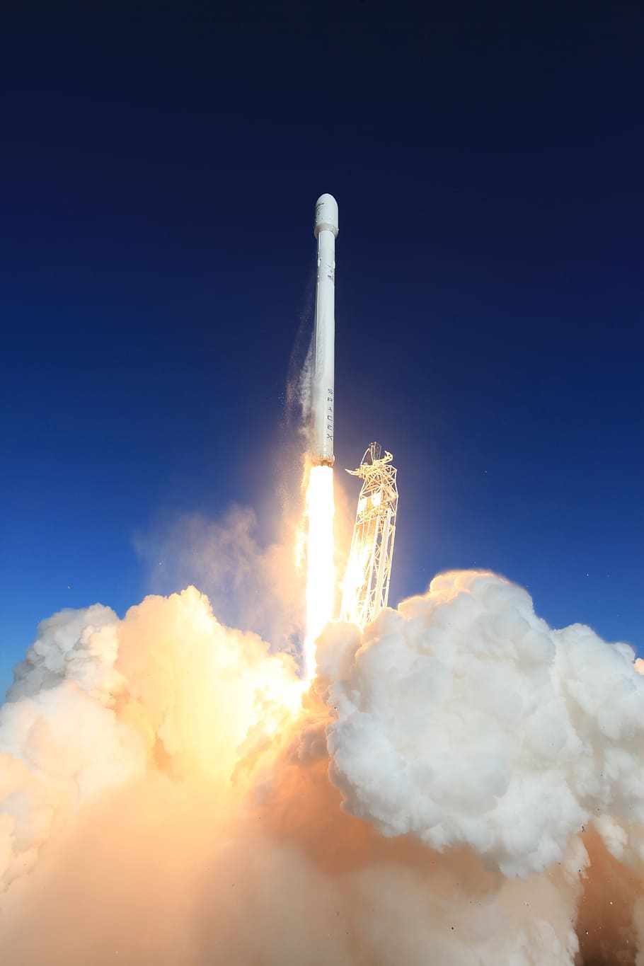 ignition, white, rocket, towards, blue, sky, daytimne, lift-off, rocket launch, spacex