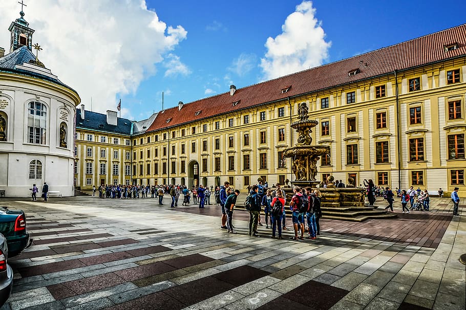 people, walking, building, daytime, Prague, Castle, Bohemia, Students, Group, prague, castle