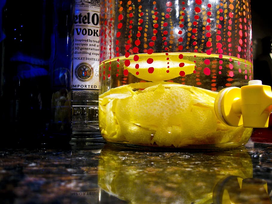 vodka, limón, cello de limón, limoncello, alcohol, vidrio, bar, bebida, bebidas, alcohólico
