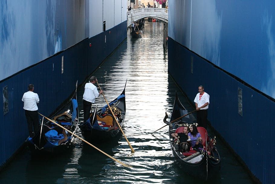 italy, venezia, gondola, gondolier, water, channel, lagoon, transportation, nautical vessel, mode of transportation