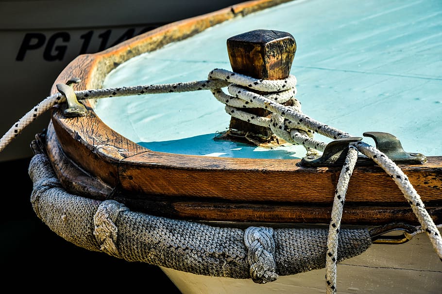 white, brown, boat, gray, rope, parked, daytime, wooden boat, old boat, boat of wood