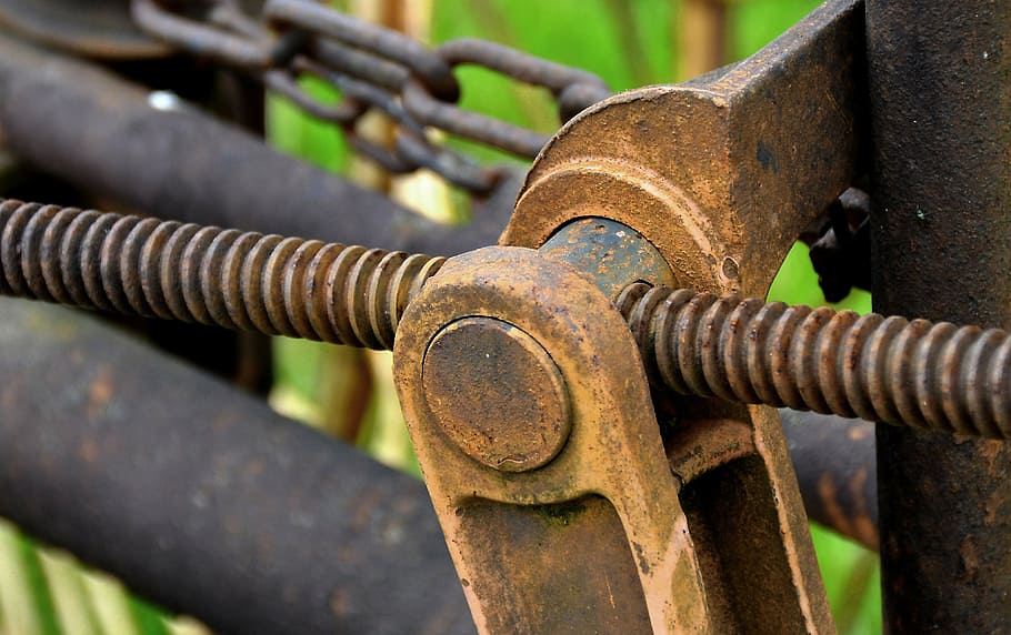hay tedders, detail, agricultural machine, agriculture, technology, screw, fixing, rusty, obsolete, drive
