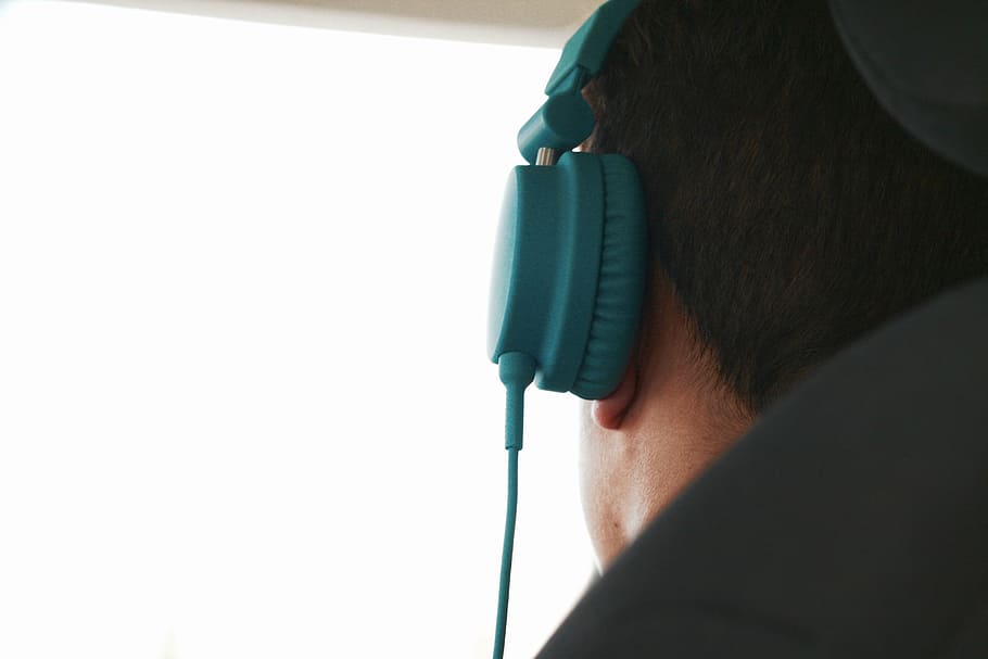 person, wearing, blue, corded, headphones, men, full, sized, audio, technology