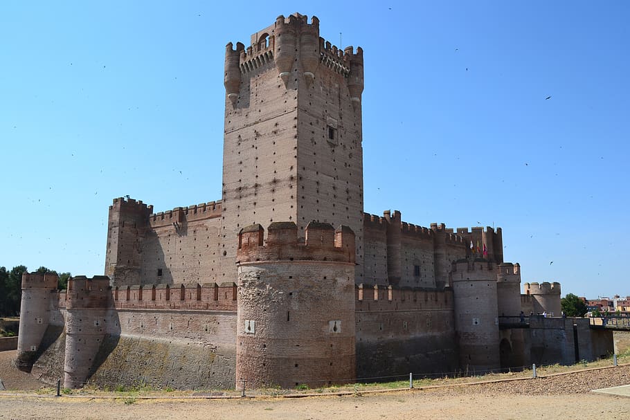 castle, tower, architecture, spain, castilla, battlements, middle ages, castle butte, medina del campo, history