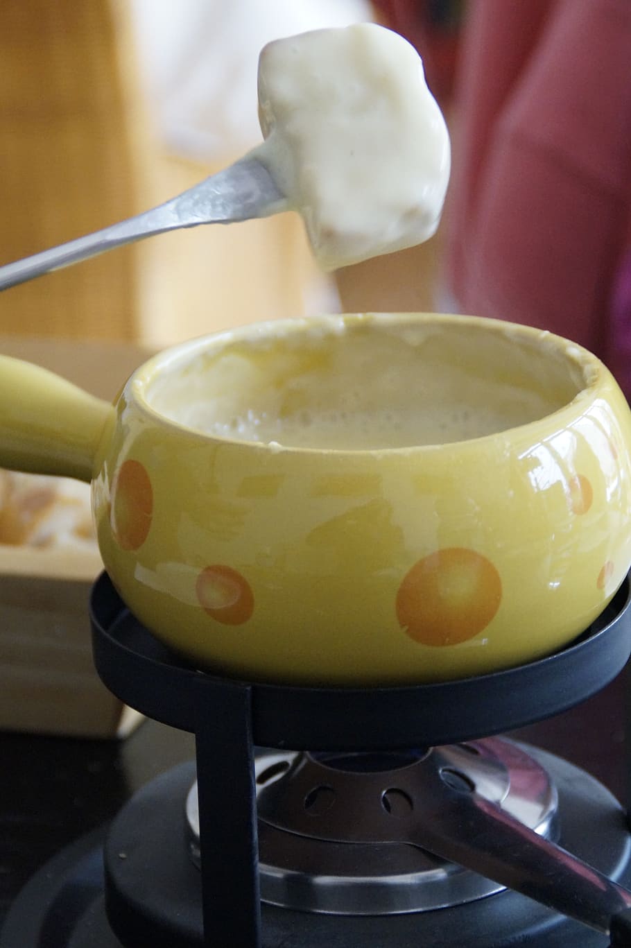 fondue, switzerland, cheese fondue, specialty, food, delicious, national dish, court, eat, meal